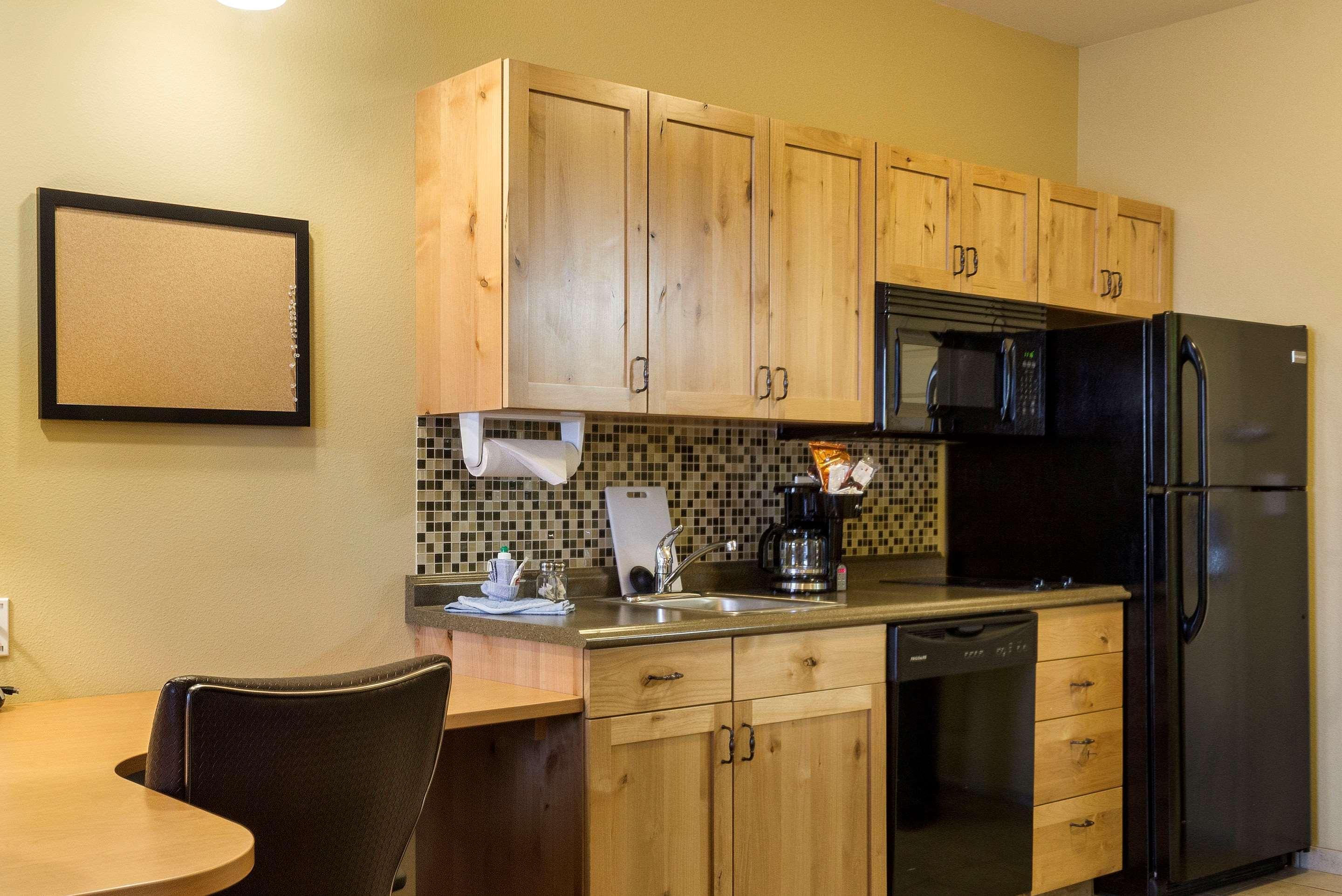 Mainstay Suites Williston Buitenkant foto