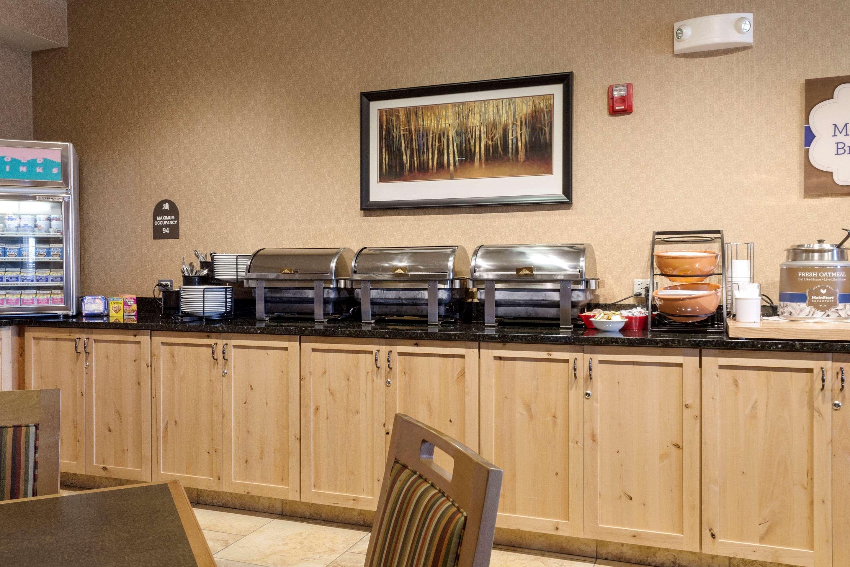 Mainstay Suites Williston Buitenkant foto