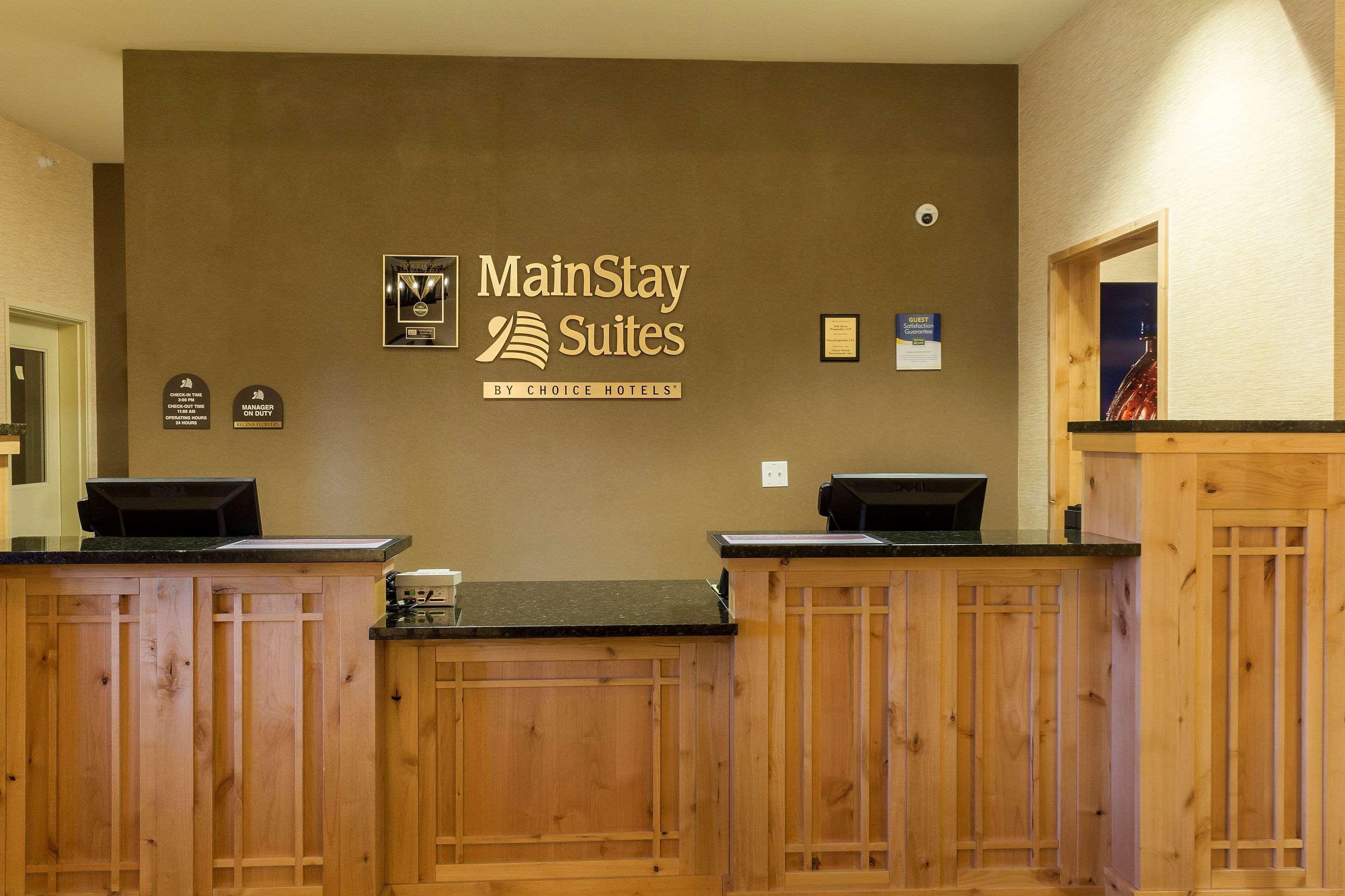 Mainstay Suites Williston Buitenkant foto