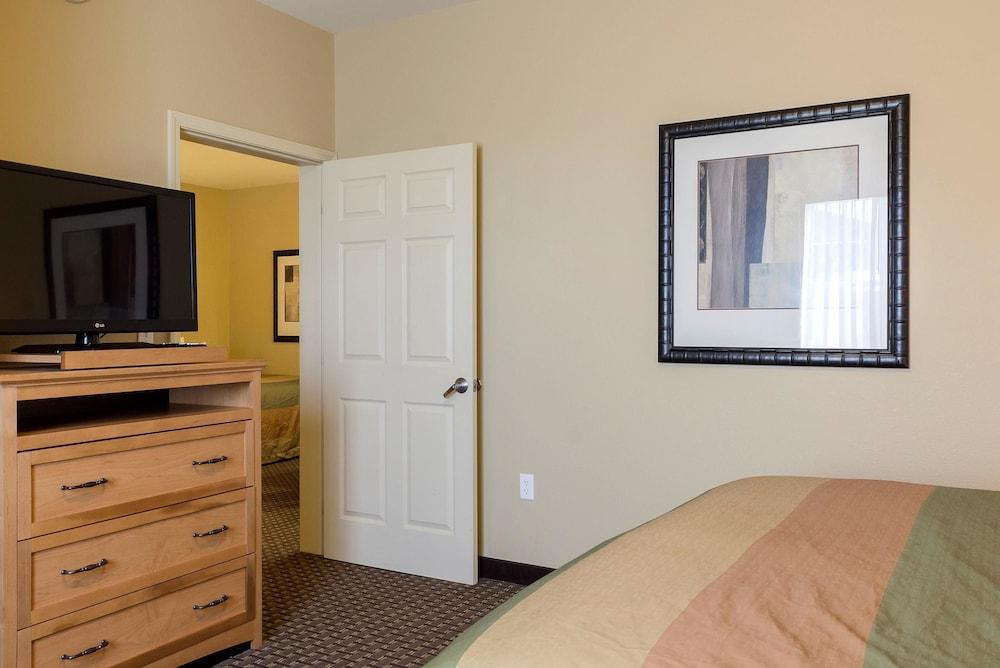 Mainstay Suites Williston Buitenkant foto